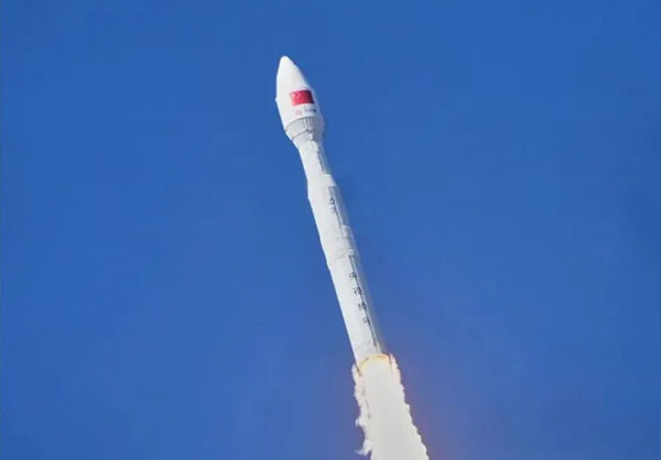 國際<a href=http://dekaron.com.cn/ target=_blank class=infotextkey>設計</a>大賽10.jpg